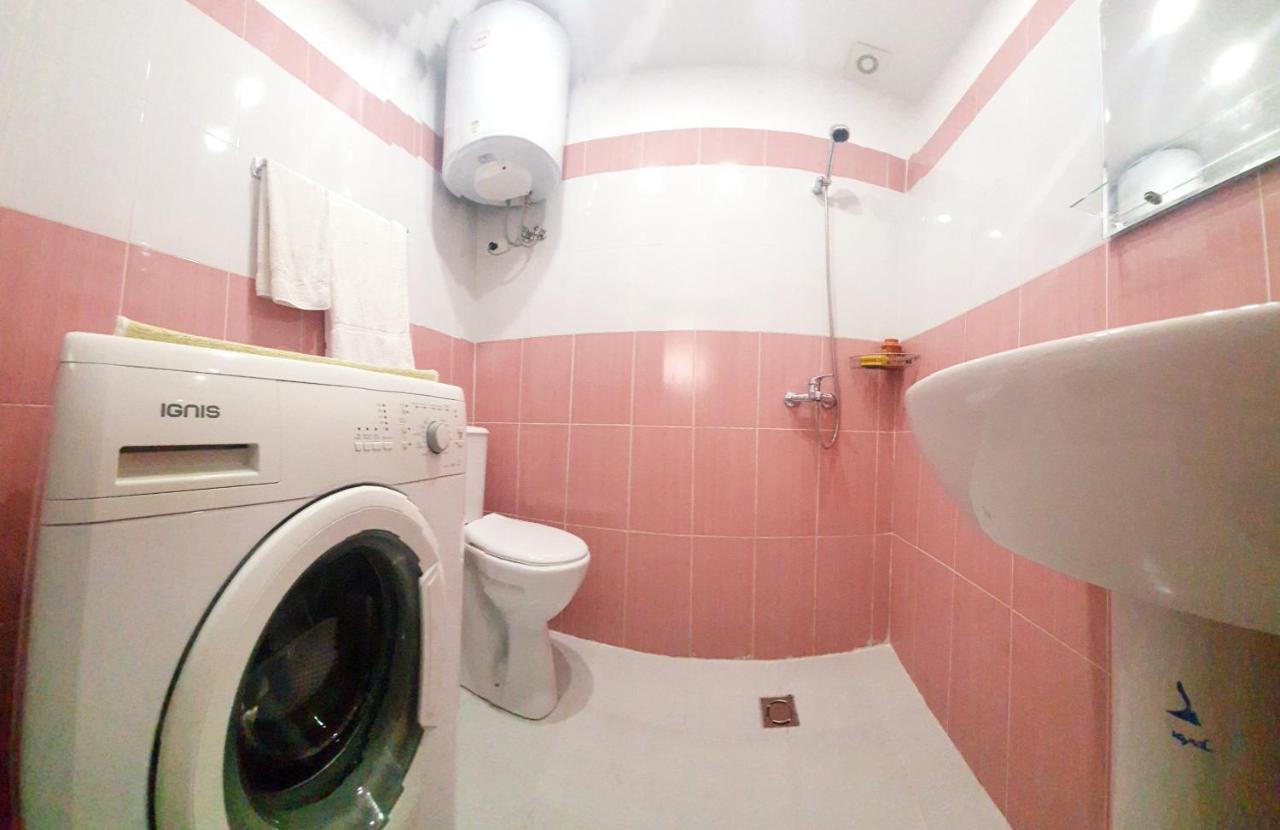 A Cheerful Villa With Free Parking Space Тирана Екстер'єр фото